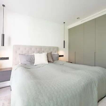 Modern 4 Beds Luxe 550m To Las Canas Beach! Marbella