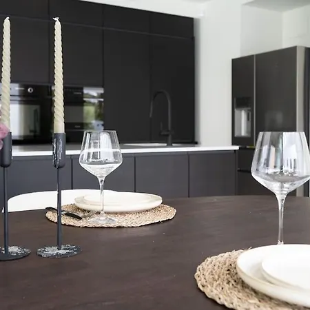 Modern 4 Beds Luxe 550m To Las Canas Beach! * Marbella