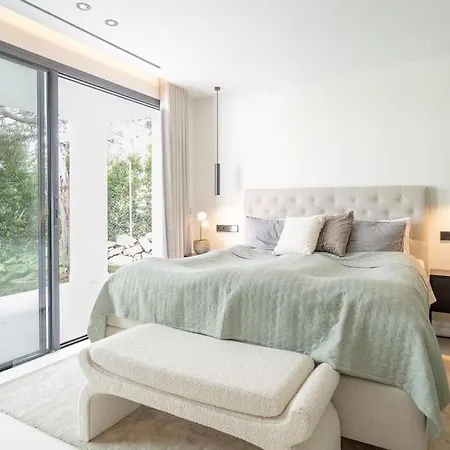Modern 4 Beds Luxe 550m To Las Canas Beach!